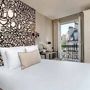 4* Hotel Le Senat