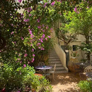 hotel-du-musee.fr-provencehotel.com/