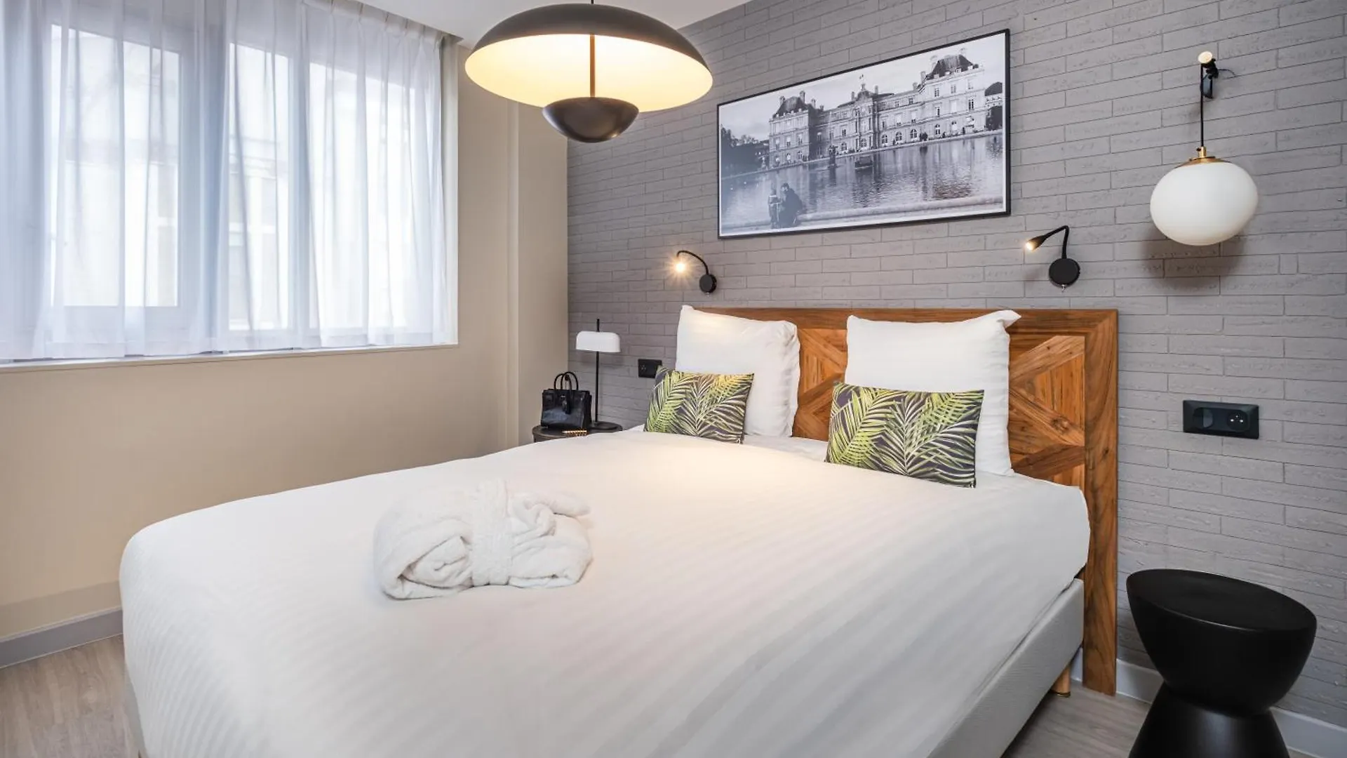 Appart'Hotel East Paris Suite Апарт-отель